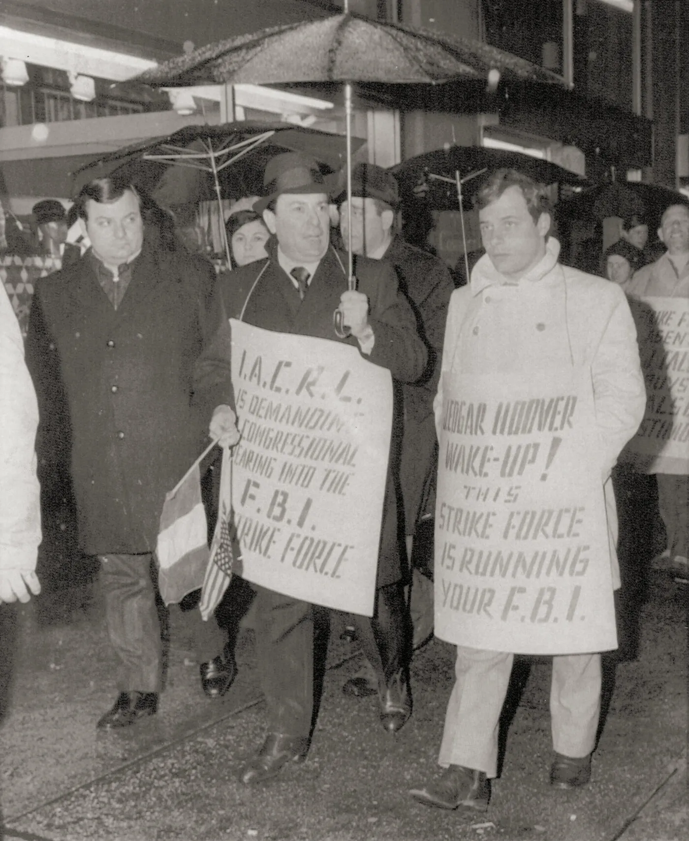 Joe Colombo, flanked by his sons, Anthony, left, and Joseph Jr., pickets FBI headquarters in New York as part of an Italian-American Civil Rights League demonstration in 1971. Courtesy of John Binder Collection.