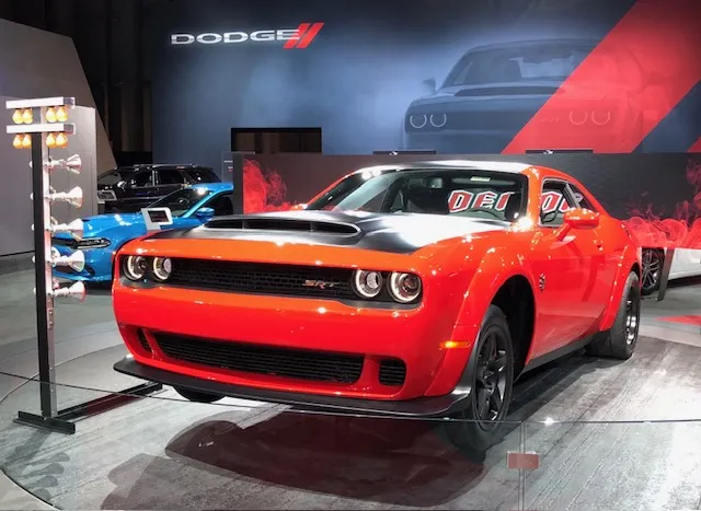 2018 Dodge Challenger SRT Demon drag racing performance car