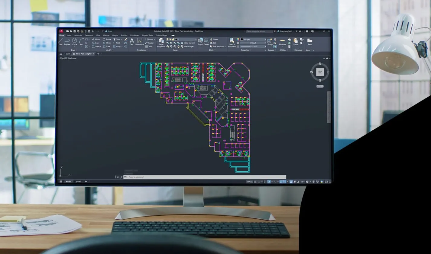 AutoCAD floor plan showing architectural layout with full layer visibility in color