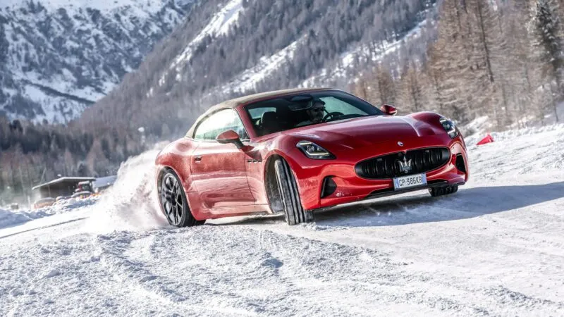 Maserati GranCabrio Folgore driving on ice