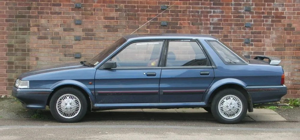 Rover Montego executive sedan on road