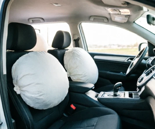 Dual front, side-impact, and curtain airbags in a 5-star rated SUV for comprehensive occupant protection