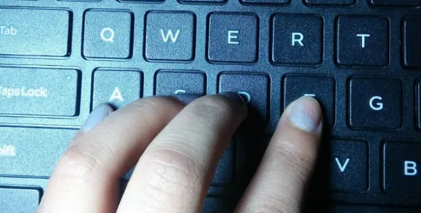 Left hand finger placement on a QWERTY keyboard